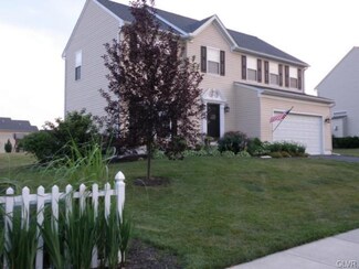 6958 Tuscany Dr, Macungie, PA 18062