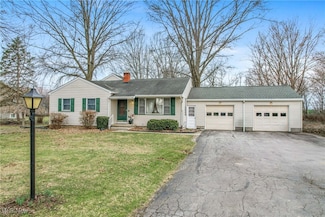 7366 Hitchcock Rd, Youngstown, OH 44512