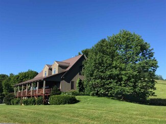 10 Crosby Rd, Topsham, VT 05076