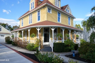 807 Walnut St, Hollidaysburg, PA 16648