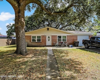 785 Gloria Dr, Jacksonville, FL 32221