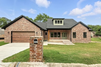 211 Cromwell Ct, Hot Springs, AR 71901
