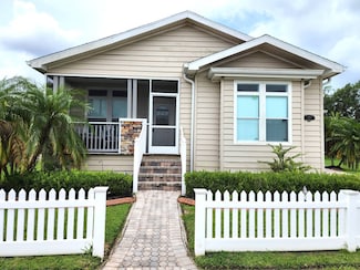 779 Grand Arbor Way Unit 779A, Plant City, FL 33565