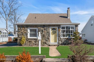 69 Pinehurst Rd, Brick, NJ 08723