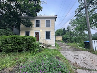 12 Oak St, Ypsilanti, MI 48198