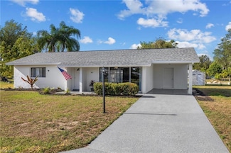 10621 Baytree Ct, Lehigh Acres, FL 33936