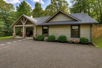 168 Fightingtown Creek Rd, McCaysville, GA 30555