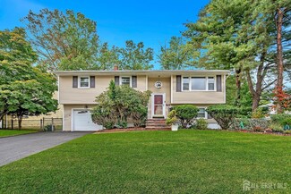 1460 Redwood Dr, Piscataway, NJ 08854