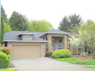 12 W Pine Ct, Longview, WA 98632