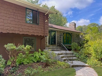 25 Timothy Dr, Andover, MA 01810