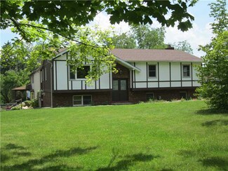 41 Short St, Brownsville, PA 15417