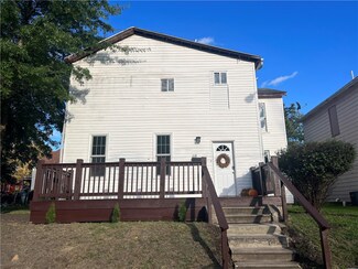 1118 10th Ave, Beaver Falls, PA 15010