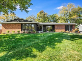 1425 N Woodlawn Ave, Saint Louis, MO 63122
