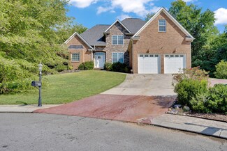 7687 Duskview Ct, Ooltewah, TN 37363
