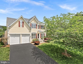 924 Towering Oak Ct, Purcellville, VA 20132
