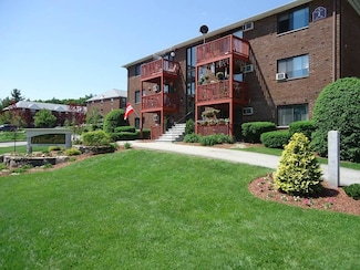 99 Powers St Unit 134, Milford, NH 03055