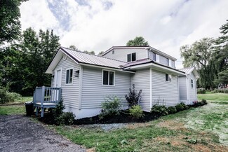 11 Barrows Point Rd, Newport, ME 04953