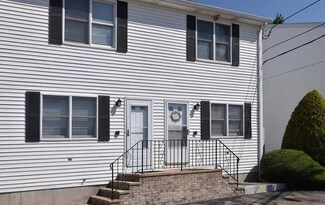 13 Sunflower Cir, North Providence, RI 02911