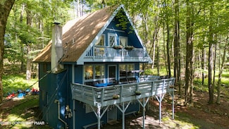 107 W Creek View Dr, Big Bass Lake, PA 18424