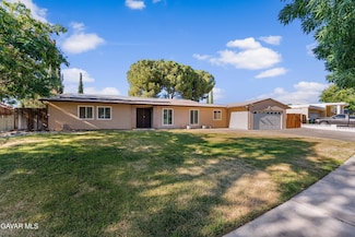 1723 Staffordshire Dr, Lancaster, CA 93534