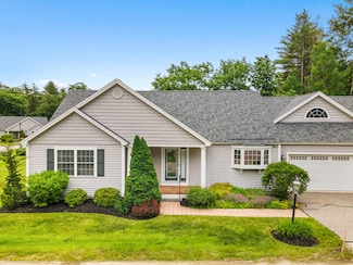 2 Silver Dr, Yarmouth, ME 04096