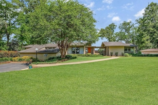 3806 Longford Dr, Tallahassee, FL 32309