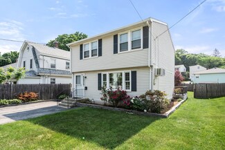 21 Seminole Ave, Waltham, MA 02451