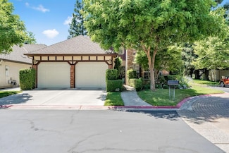 6609 N Dover Ct, Fresno, CA 93711