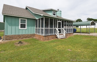 448572 E 979 Dr E, Vian, OK 74962