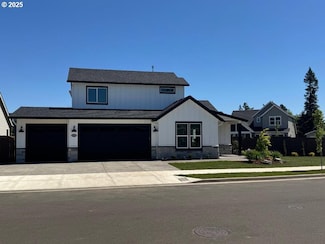 1918 N Holly St, Canby, OR 97013