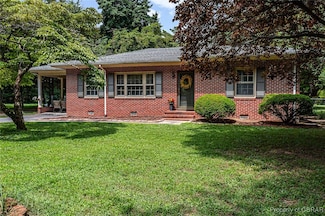 610 Beach Rd, White Stone, VA 22578