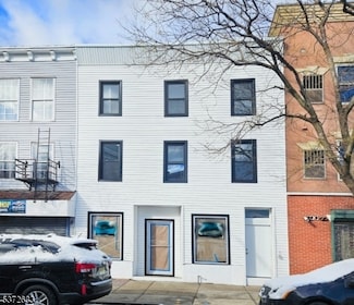 130 1st St Unit 4, Elizabeth, NJ 07206