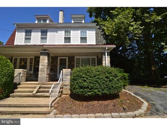 317 Summit St, West Reading, PA 19611