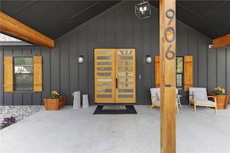 906 S 3rd St, Valley Mills, TX 76689