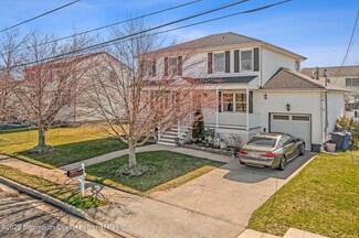 39 Wilson Ave, Port Monmouth, NJ 07758