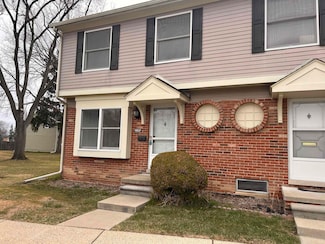 19937 Great Oaks Cir Cir N, Clinton Township, MI 48036