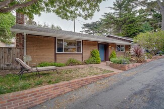 252 Grove Acre Ave, Pacific Grove, CA 93950