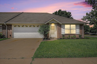 1000 Teresa Ct, Granbury, TX 76048