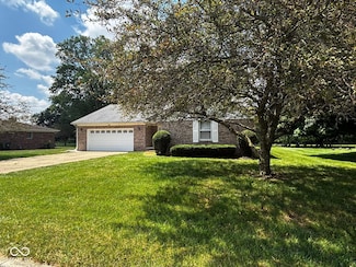 321 S Locust St, Morristown, IN 46161