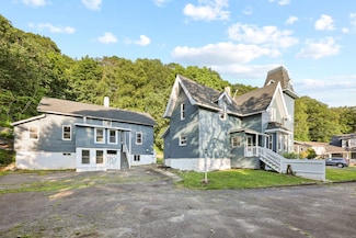 122 Oak St, Naugatuck, CT 06770