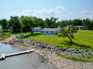 26441 S Point Rd, Goetzville, MI 49736