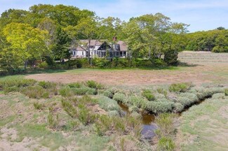 139 Duck Hill Rd, Duxbury, MA 02332