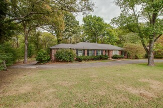 1354 Burton Valley Rd, Nashville, TN 37215