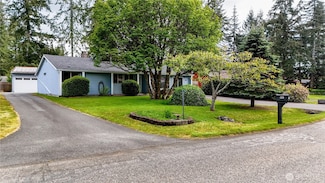 961 Robin Hood Loop, Forks, WA 98331