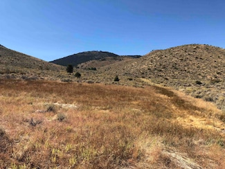 23 Dutchmans Rd, Loyalton, CA 96118