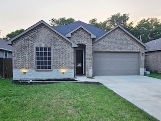 2120 R W Bivens Ln, Fort Worth, TX 76105