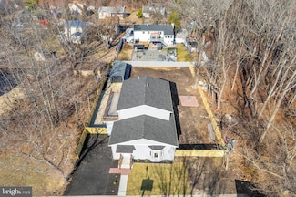 46 Clinton St, Westville, NJ 08093