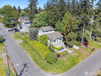 12001 20th Ave NE, Seattle, WA 98125