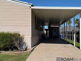 402 Sandi Dr, Patterson, LA 70392