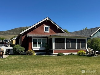 103 Shenanigan Ln, Oroville, WA 98844